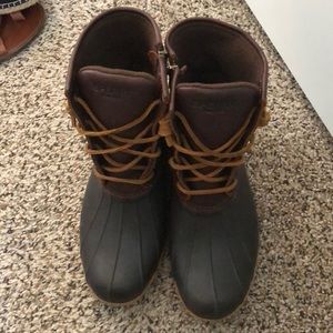 Sperry top sided duck boots size 9